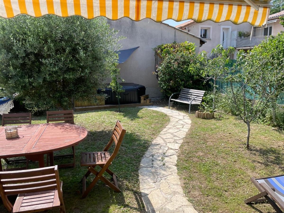 Maison Avec Jardin 克雷斯 外观 照片
